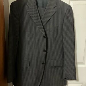 Elegant Charcoal Pinstripe Men's Suit